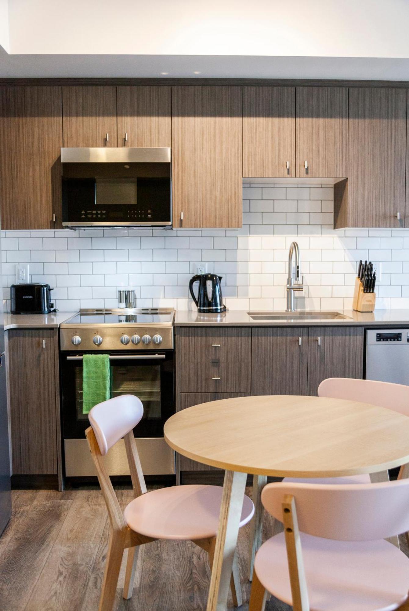 The Laundry Rooms Station Park كيتشنر المظهر الخارجي الصورة