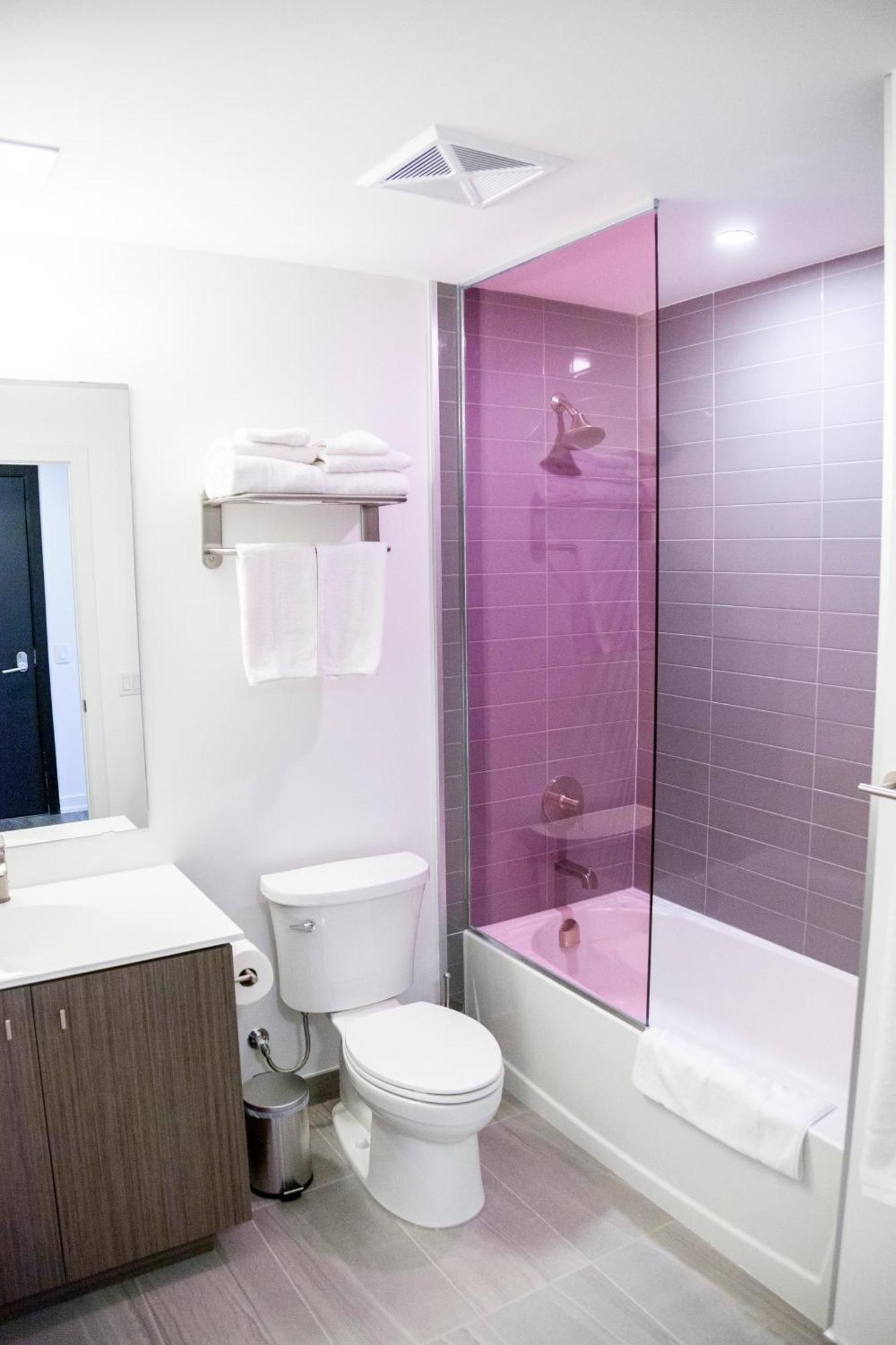 The Laundry Rooms Station Park كيتشنر المظهر الخارجي الصورة